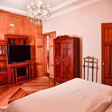 Hotel Boutique Casa Ruth En Cuenca Exteriör bild