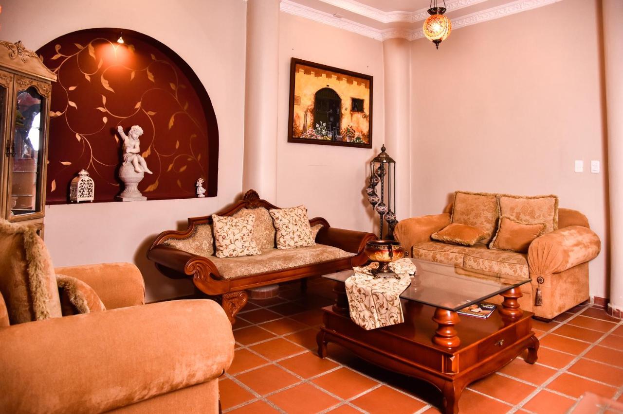 Hotel Boutique Casa Ruth En Cuenca Exteriör bild